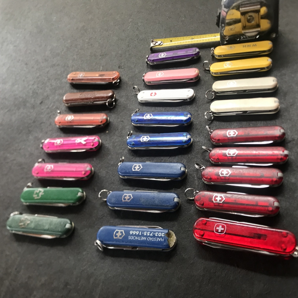 Lot of 24 58mm Swiss Army Knives / Pocket Knives from Victorinox Tinker w/ COACH collectible