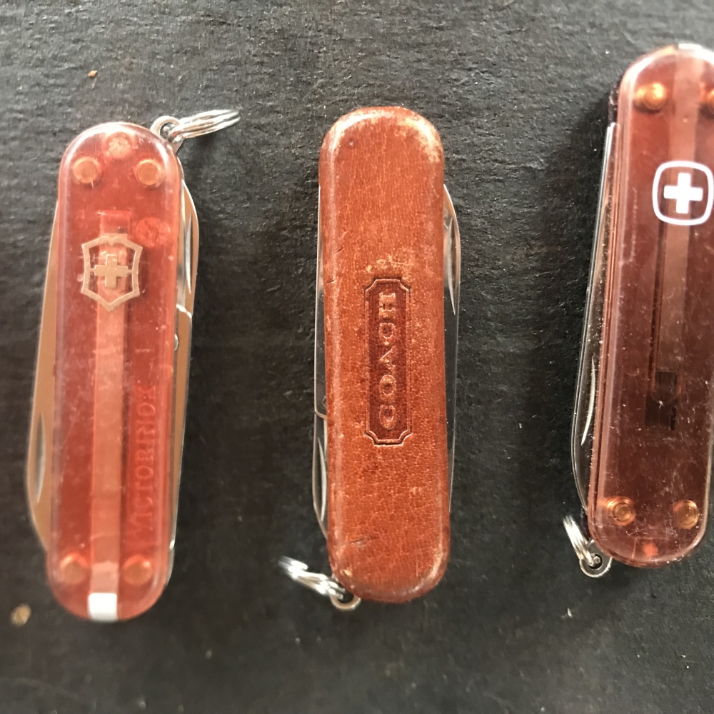 Lot of 24 58mm Swiss Army Knives / Pocket Knives from Victorinox Tinker w/ COACH collectible