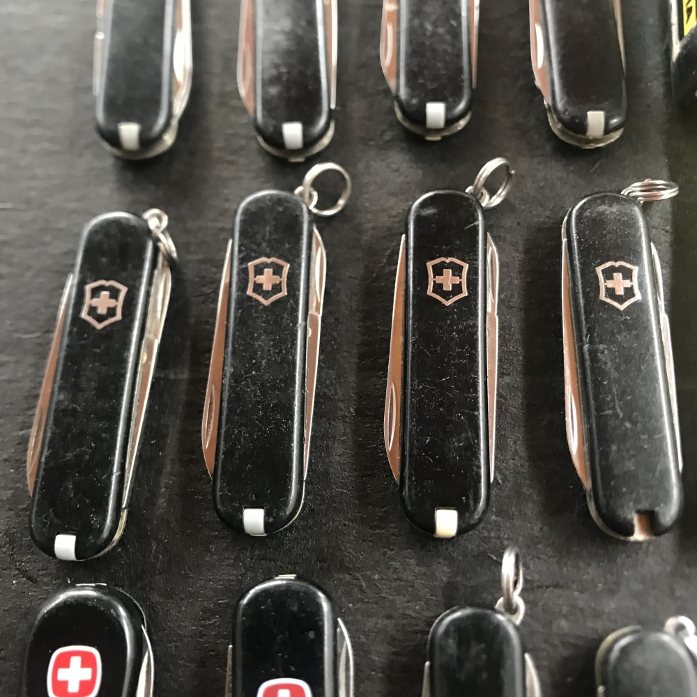 Lot of 16 58mm Swiss Army Knives / Pocket Knives from Victorinox Tinker