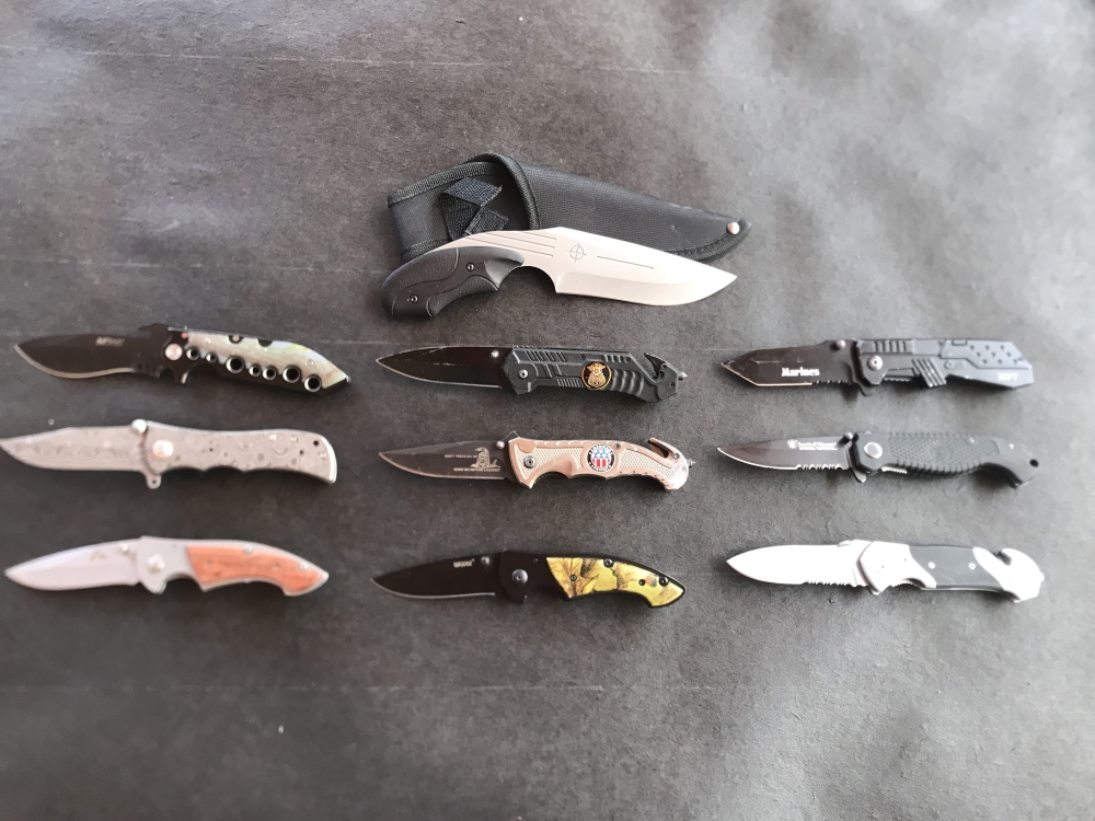 Lot of 12 Various Pocketknives