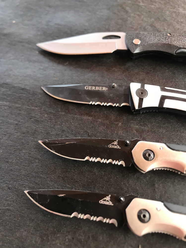 Lot of 13 Gerber Pocketknives