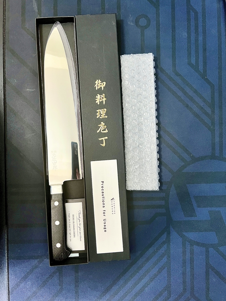 Yoshida Hamono ZDP‑189 Honyaki Mirror‑Polished Gyuto 250mm – Collectible, Brand New