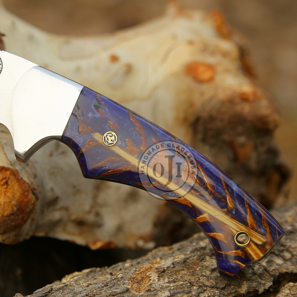 AUS 10 Steel Handmade Skinner W Steel Bolster Blue Pine Cone Handle & Genuine Cow Leather Sheath