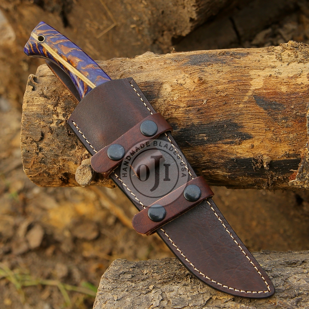 AUS 10 Steel Handmade Skinner W Steel Bolster Blue Pine Cone Handle & Genuine Cow Leather Sheath