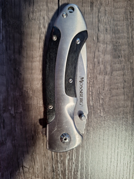 Mossberg folding pocket knife overall length 8