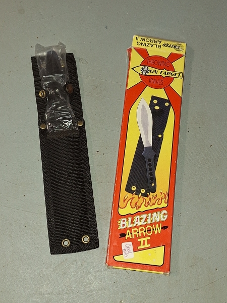 Blazing arrow throwing knife new overall length 10 1/2