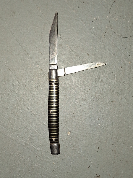 Vintage Imperial Prov. USA 2 Blade Stainless Steel Pocket Knife Striped Handle overall length 4 1/2