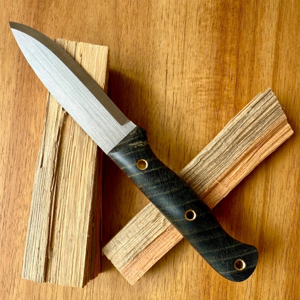 The Perfect Bushcraft Knife. Scandi grind. Handcrafted. AEB-L Steel. 61 HRC Cryo. For Outdoor and Camping