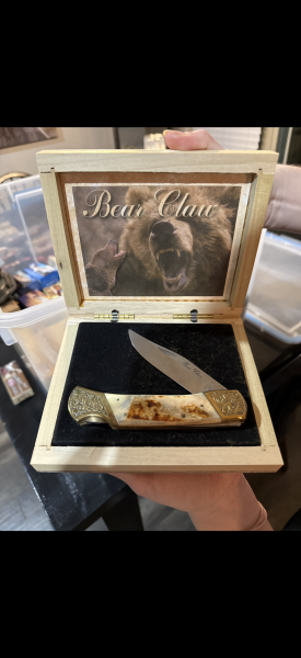 Japan Made Frost Cutlery Bear Claw Folding Pocket Knife w/ Box