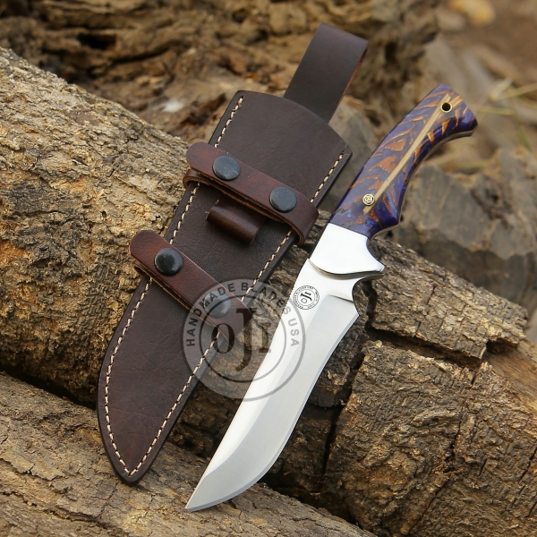 AUS 10 Steel Handmade Skinner W Steel Bolster Blue Pine Cone Handle & Genuine Cow Leather Sheath