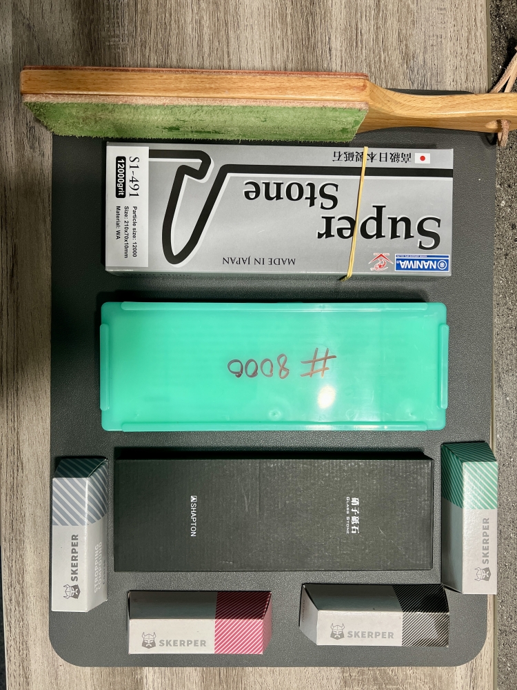 Shapton Glass 4k, Shapton Pro 8k, Naniwa Super 12k + free strop