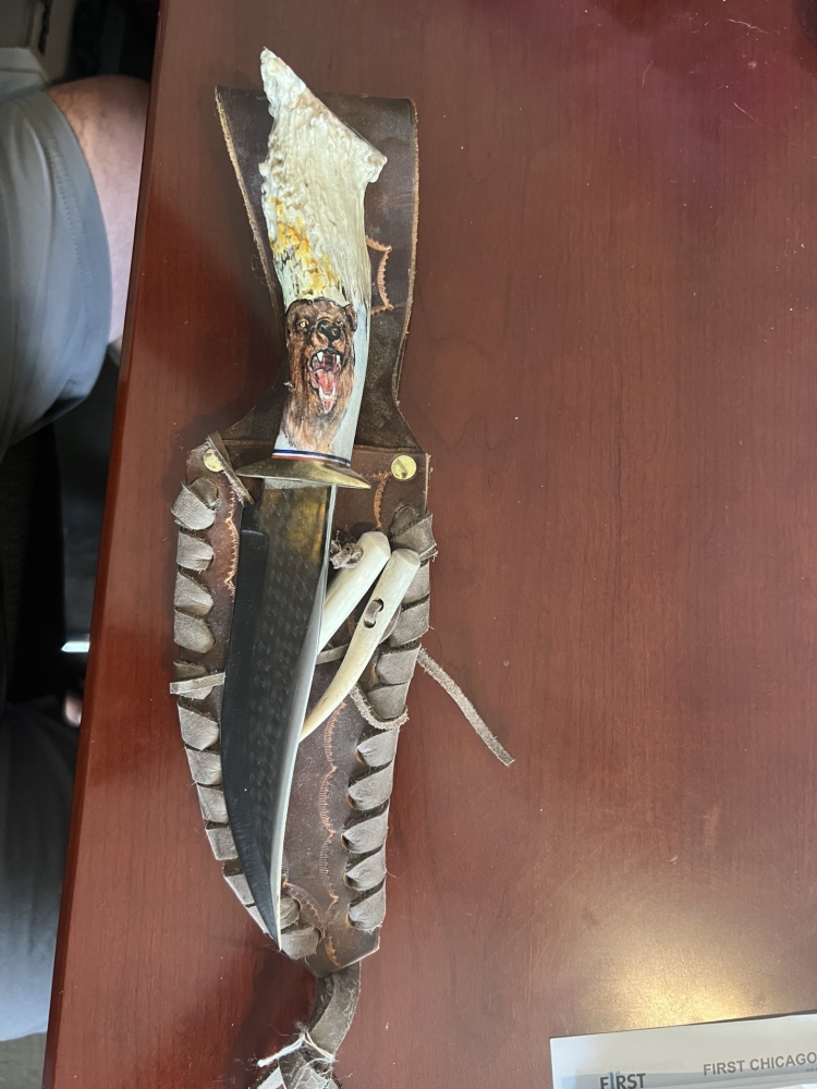 LINDA PETREE DECORATED SCRIMSHAW HUNTING KNIFE