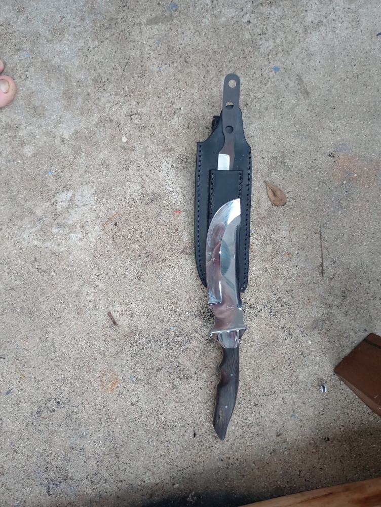 Vintage Larry Harley Heavy Duty Handheld and Smaller Throw knife