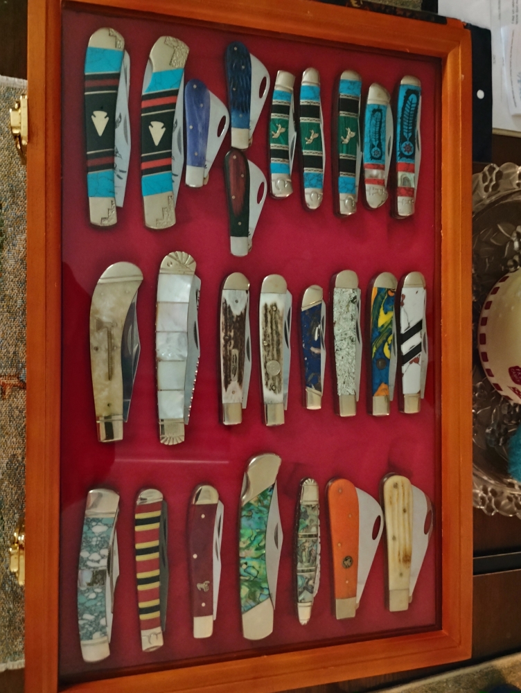 Frost bought cutlery 