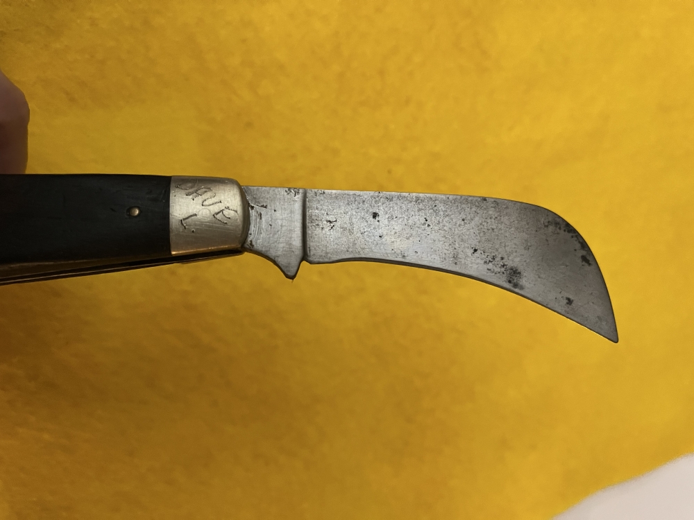 VINTAGE WOOD HANDLE SCHRADE WALDEN #136 HAWKBILL FOLDING KNIFE MADE IN NY USA
