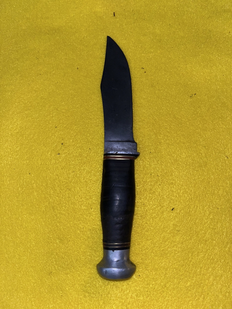 RARE VINTAGE CATTARAUGUS FIXED BLADE KNIFE W/ SHEATH. MADE IN USA!