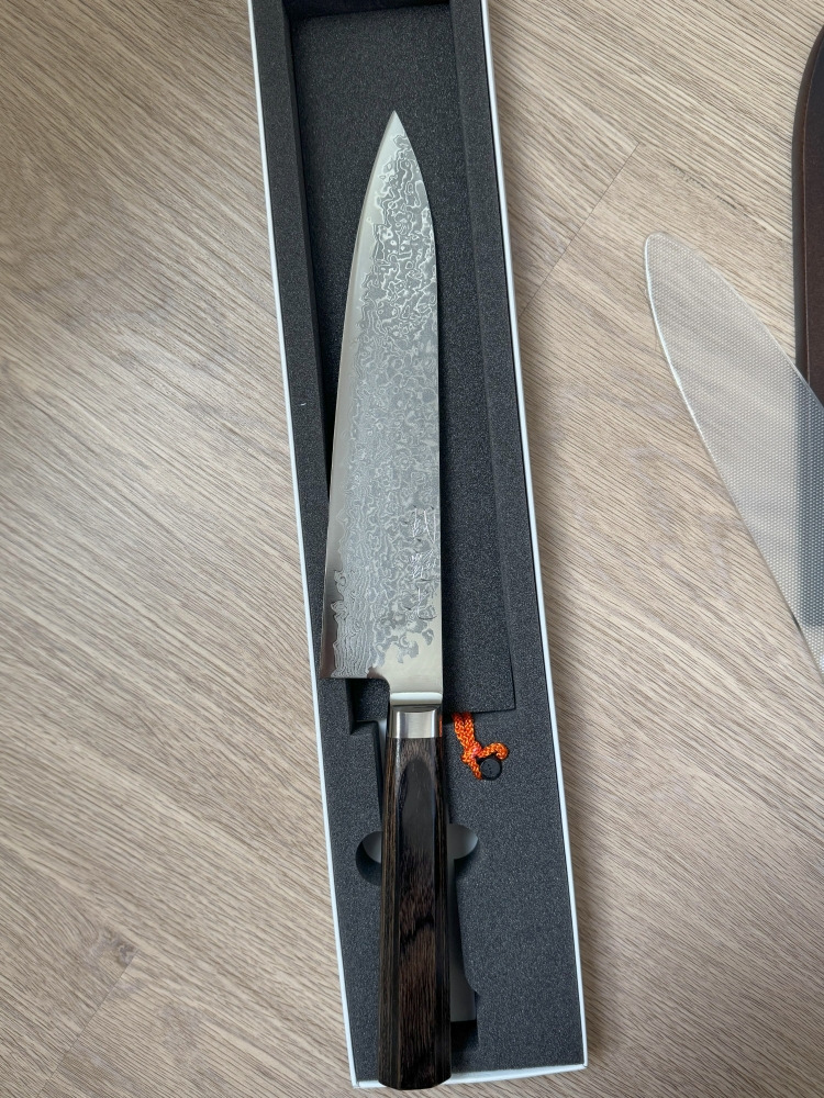 Takamura Hana Gyuto 210 mm