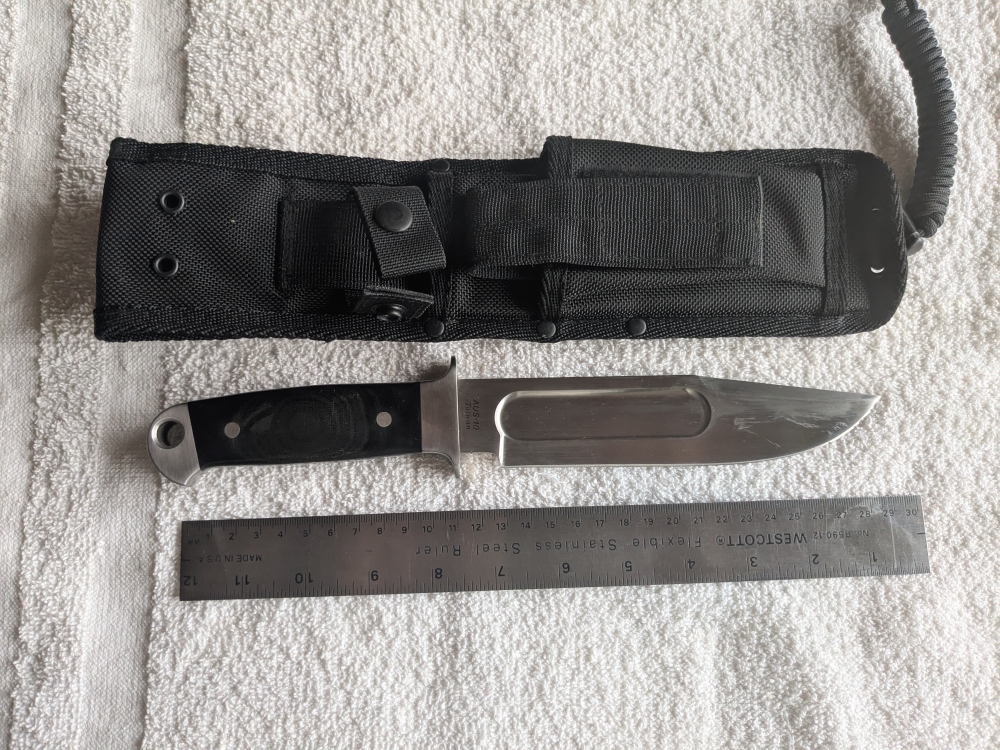 A. G. Russell Large Bowie AUS 10 