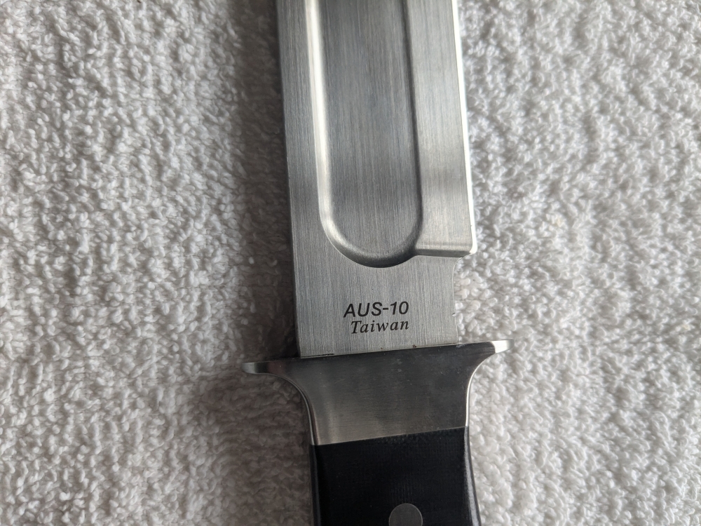 A. G. Russell Large Bowie AUS 10 