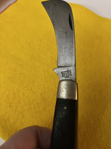 VINTAGE WOOD HANDLE SCHRADE WALDEN #136 HAWKBILL FOLDING KNIFE MADE IN NY USA