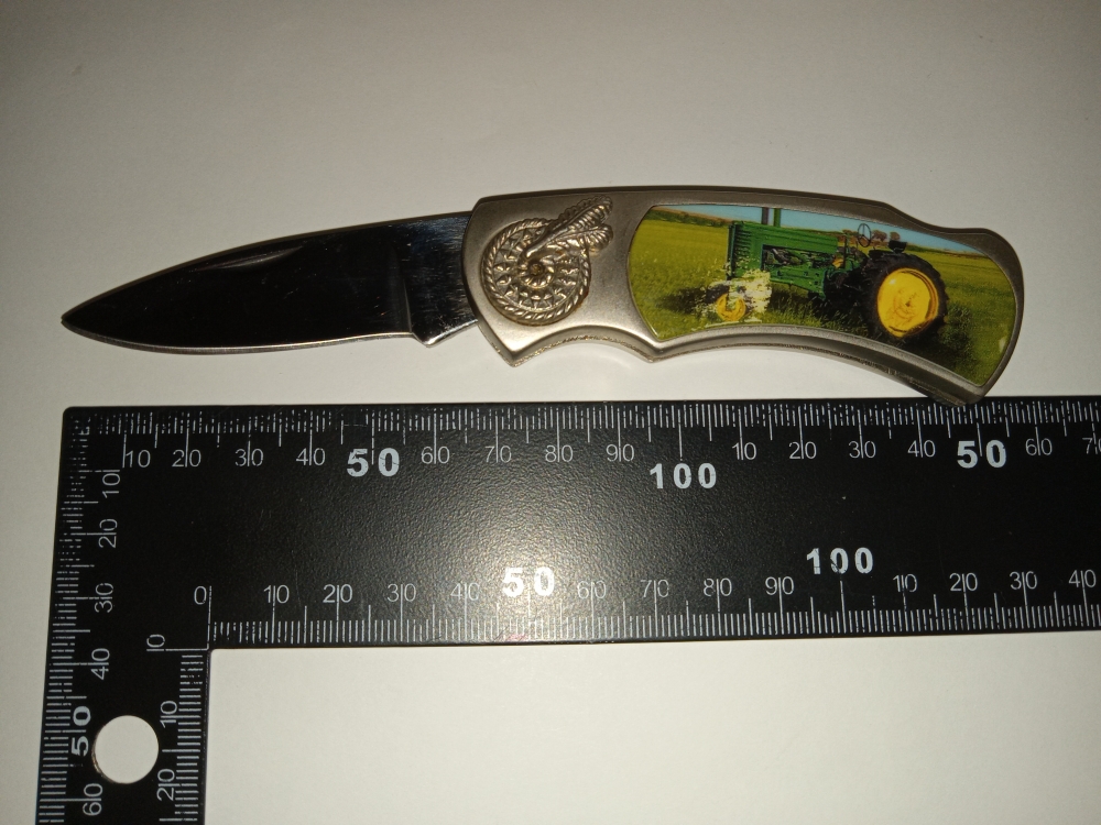 John Deere Single blade Lockback knife