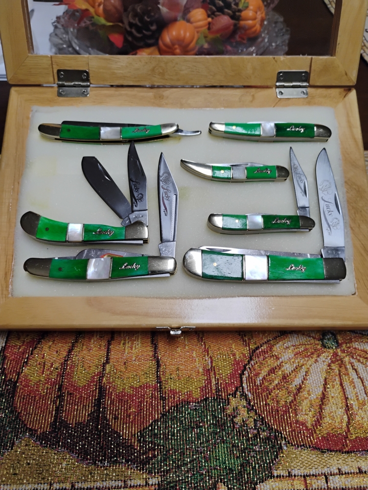 Frost bought cutlery 