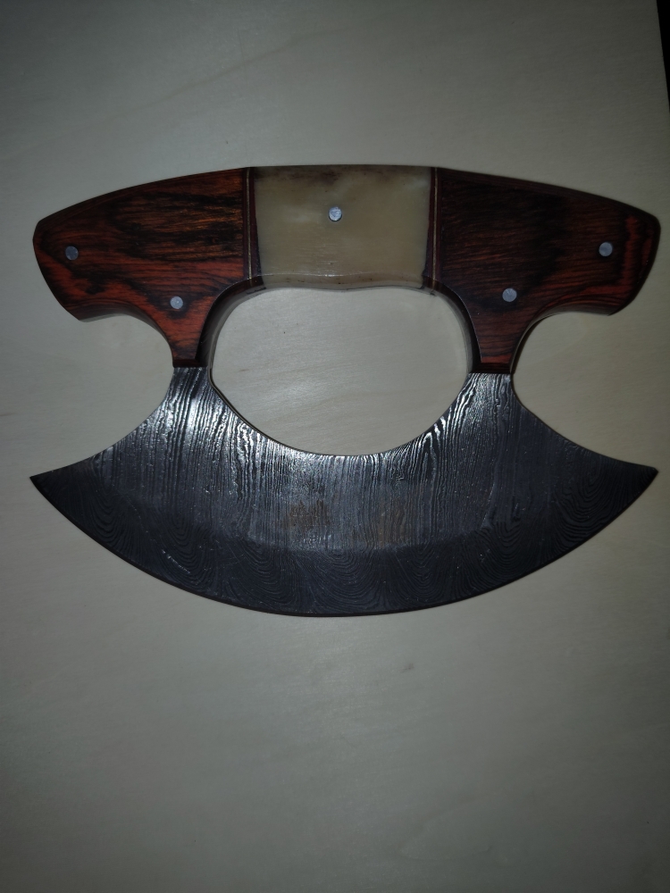 Damascus kitchen knife