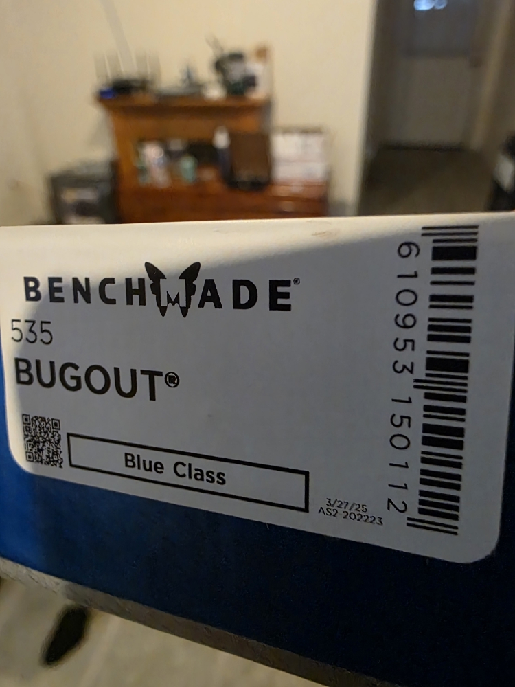 Benchmade Bugout Blue Grivory