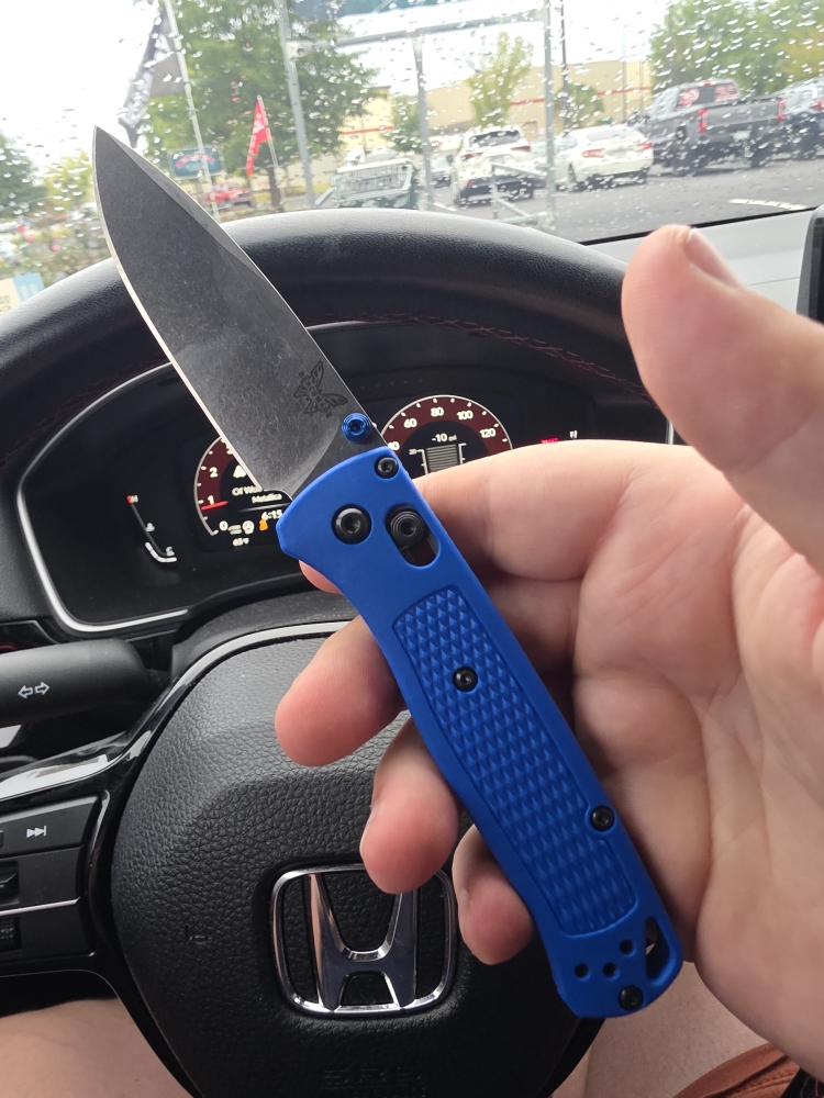 Benchmade Bugout Blue Grivory