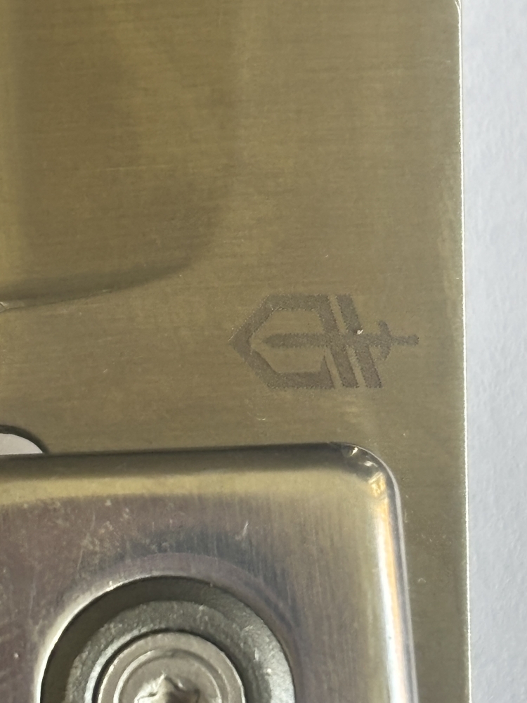 Gerber Quadrant 4660521A – Satin Wharncliffe Blade / Marbled Handle (Excellent Condition)