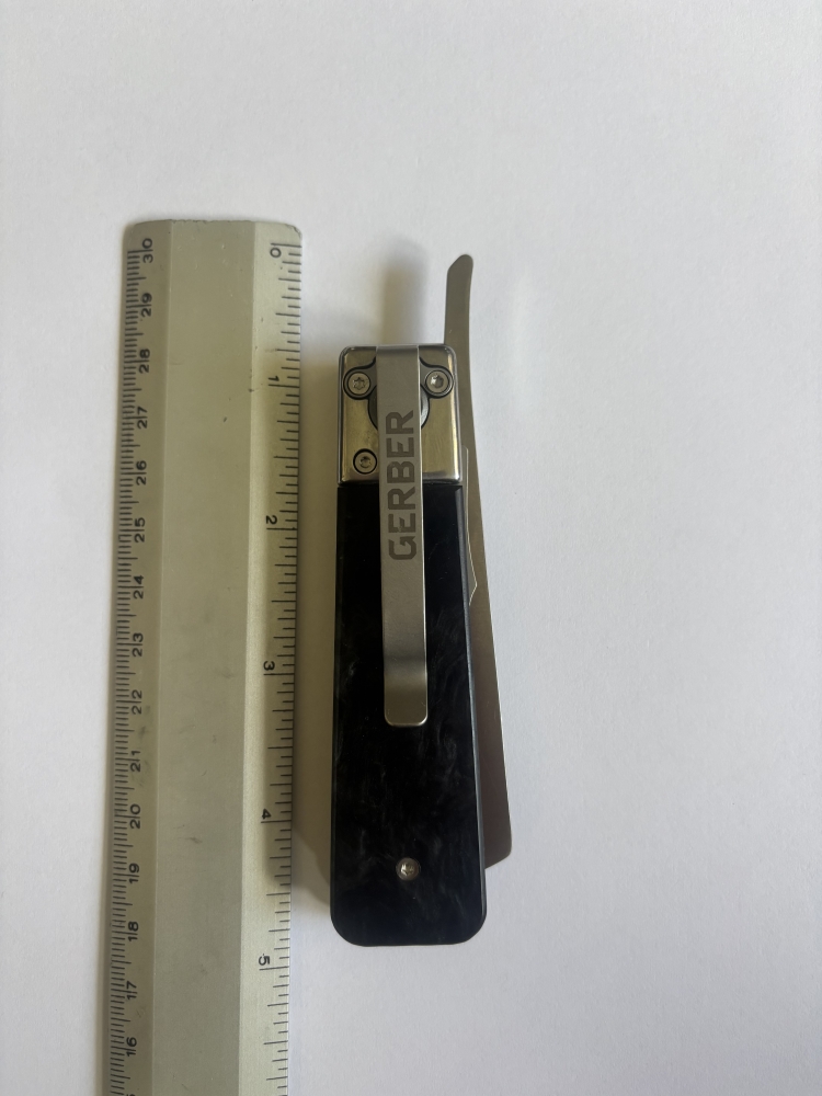 Gerber Quadrant 4660521A – Satin Wharncliffe Blade / Marbled Handle (Excellent Condition)