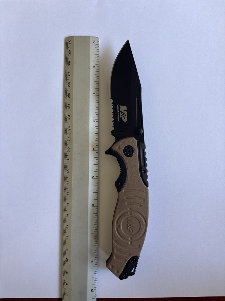 Smith & Wesson M&P SWMP13GLS-1022 — Tan Handle, Partially Serrated Black Blade, Liner Lock