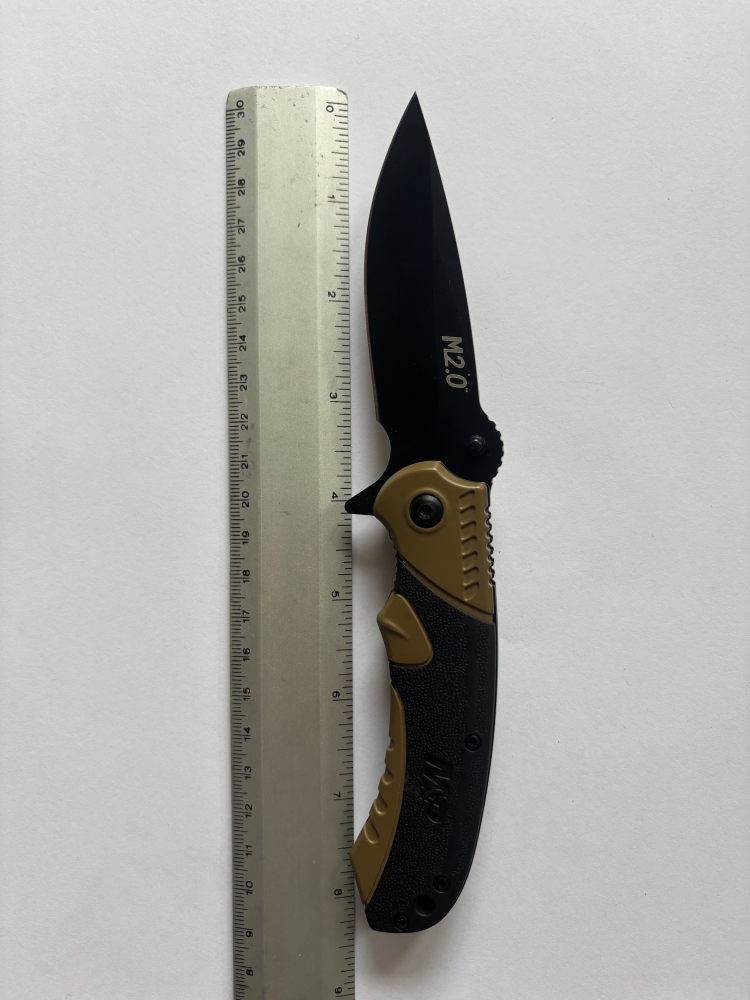 Smith & Wesson M&P M2.0 Folding Knife – 1085908-0122, Manual Thumb Stud Open, Black Clip