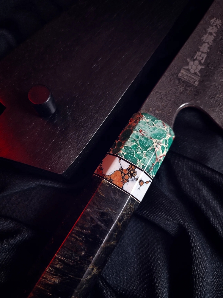 Demon Slasher Gyuto (Saya Included)