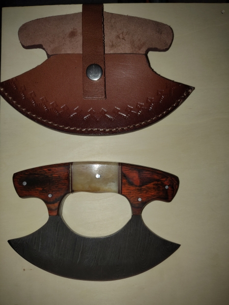Damascus kitchen knife