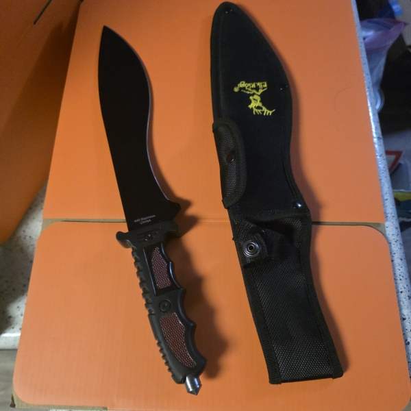 Elk Ridge ER-521 Kukri Fixed Blade Knife w/ Nylon Sheath – 440 Stainless – Black