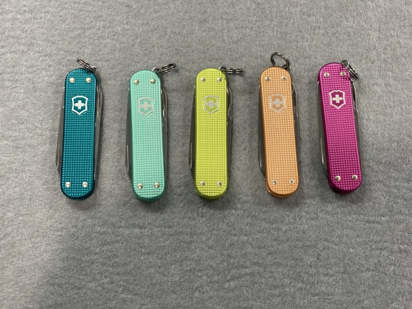 Victorinox Classic SD Alox Swiss Army Knife