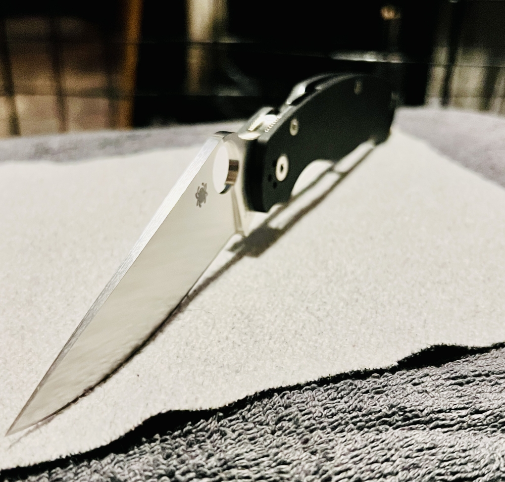 Spyderco military 2 carbon fiber s90v sprint run