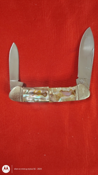 Remington Collector’s Series Folding Knife – Abalone Inlay, Dual Blade, Unused  