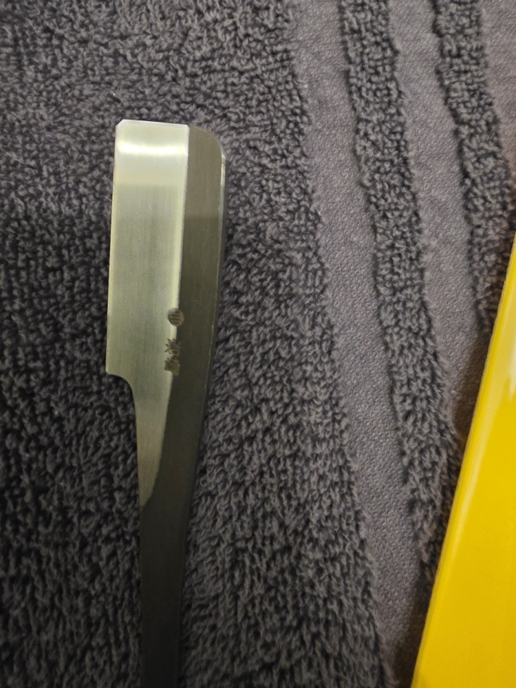 Iwasaki Razor mid Size 