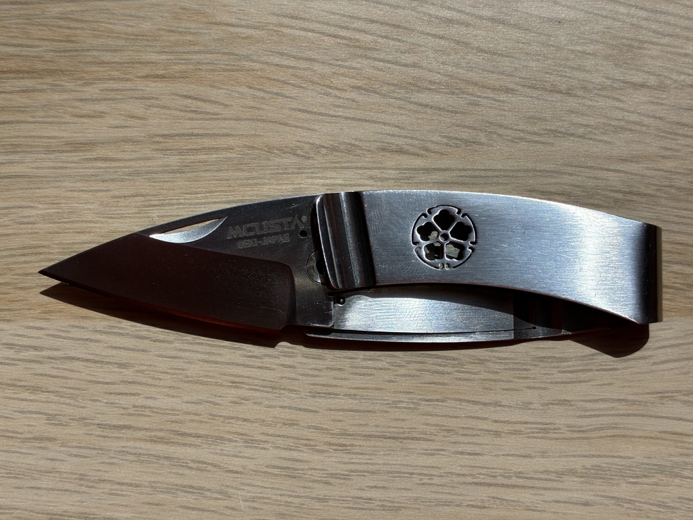 Mcusta MC-82 Kamon Kikyo Crest Money Clip Folding Knife
