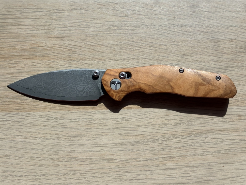 Kizer Cutlery Vanguard Phoca CD Clutch Lock Folding Knife