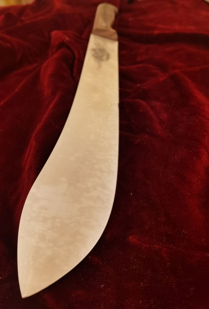  Brandnew and rare, Victorinox Professional Butcher- and benchknife Nº 101, wood handle, 30cm