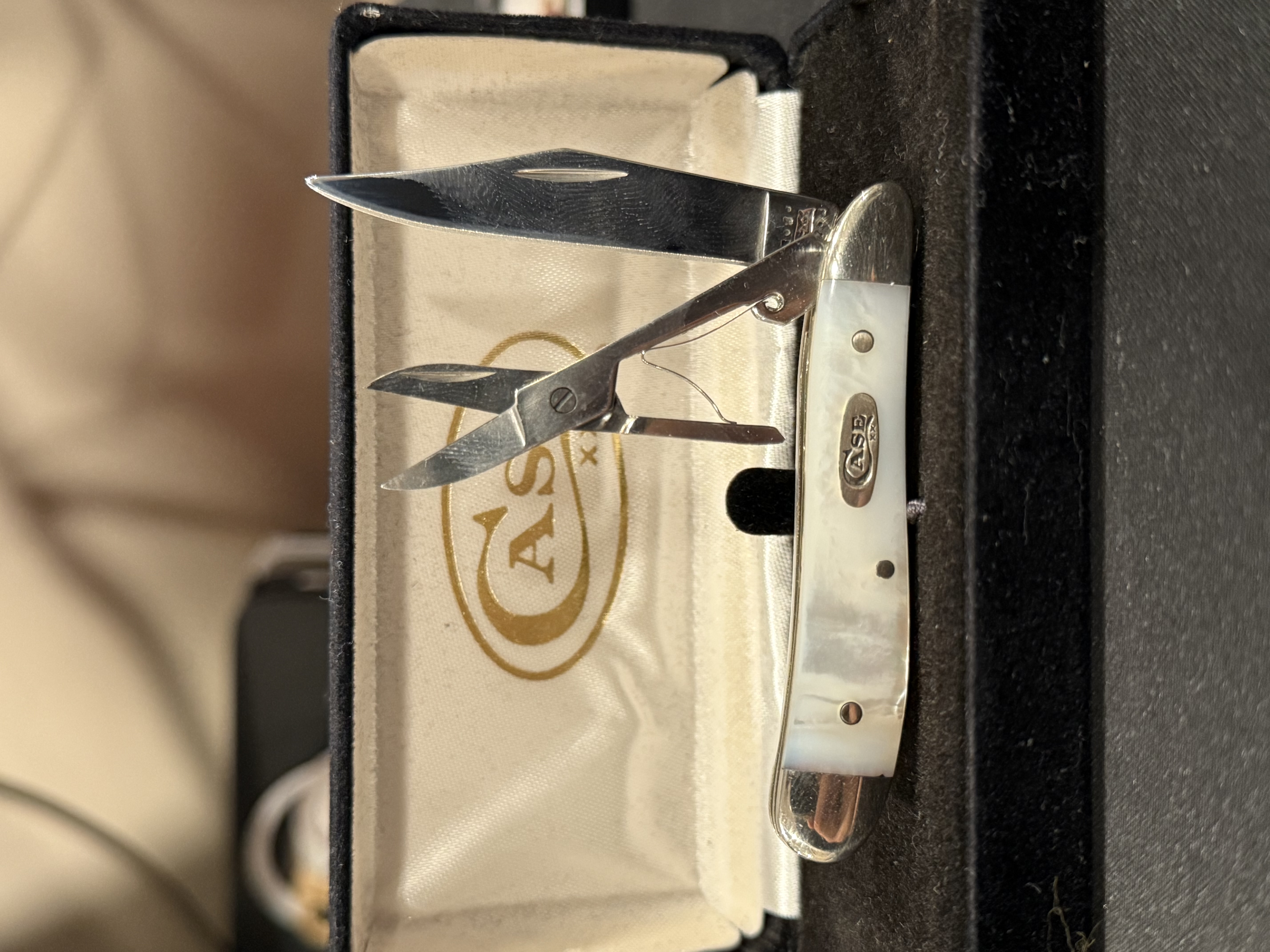 Case XX Peanut Multi-Tool Knife Mother of Pearl 8220 SS Scissors w