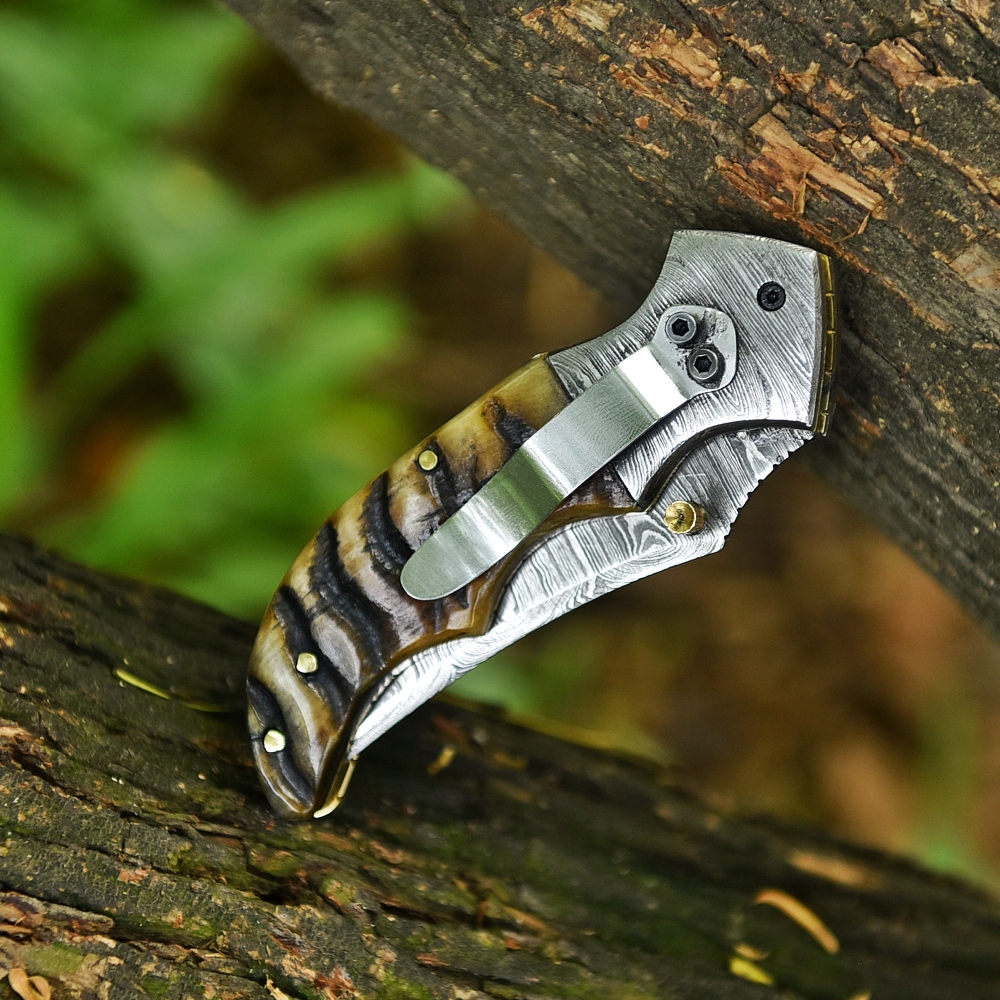 Premium Damascus Folding Knife – Handcrafted Blade with Leather Sheath & Sharpening Tool