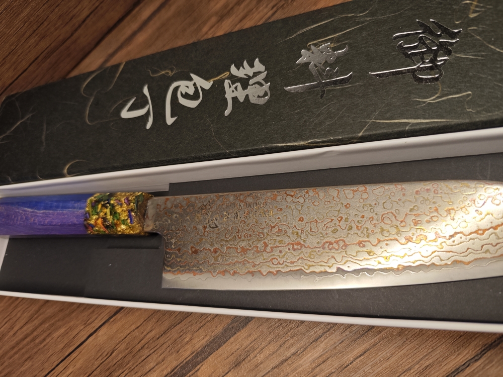 Hatsukokoro Kujaku V-Toku2 Rainbow Damascus Santoku