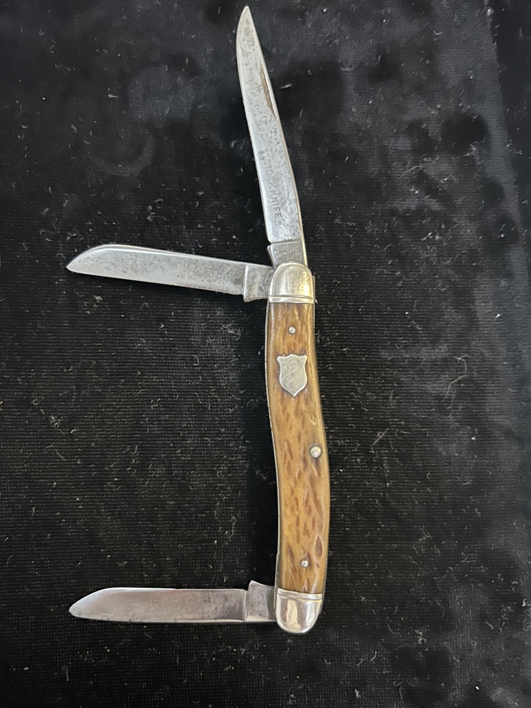 Camillus 69 3-blade Stock Knife