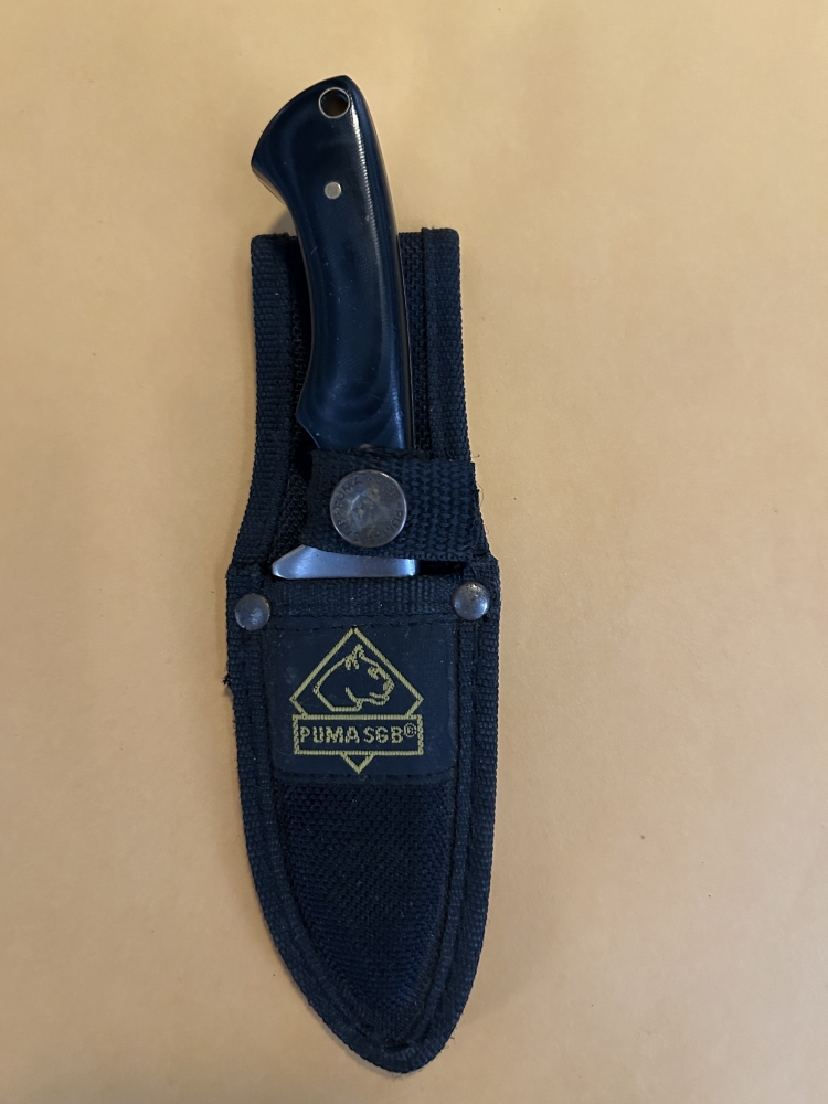 Puma SGB Blacktail model 6530010 w/nylon sheath