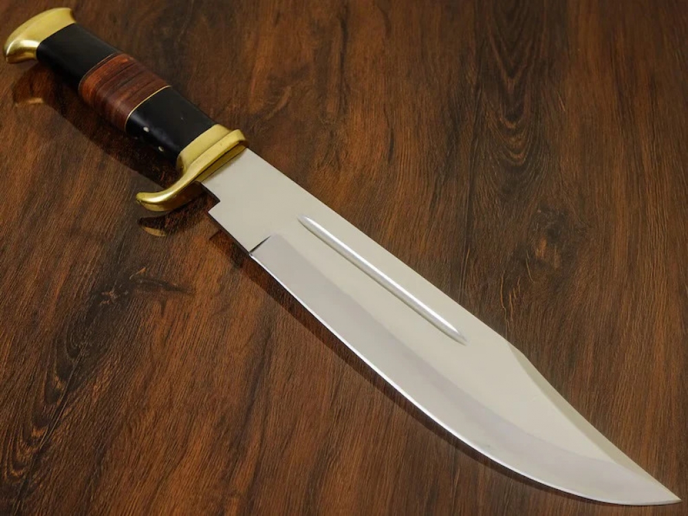 Premium Classic Bowie Knife – Clip Point | Brass Guard | Leather Sheath