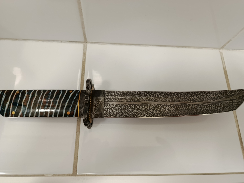 TANTO Dellinger FEZÁ Randy Feather Damascus